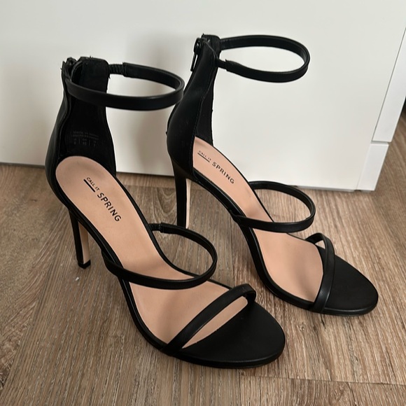 SPRING heels - Picture 1 of 4